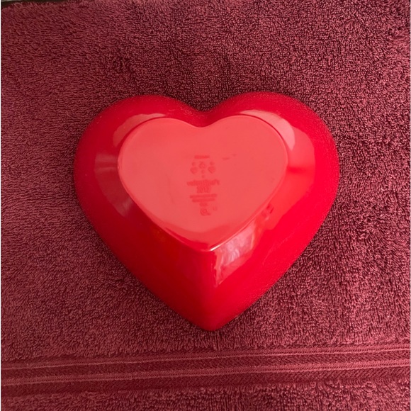 Target Valentine’s Day red heart bowl 2012 - Picture 4 of 7